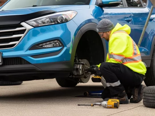 CAA Mobile tire change CAA Mobile tire change